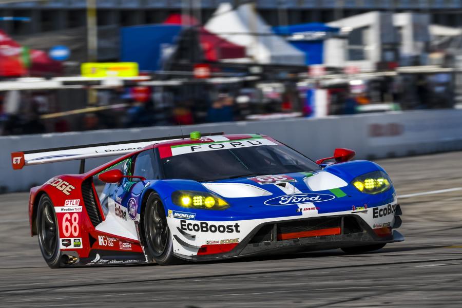  Ford GT Race Car 2016 года  (фото 14 из 46)